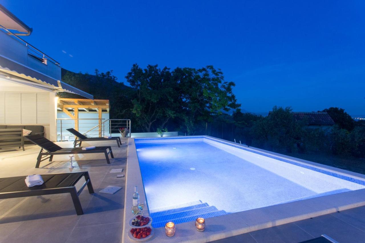 Villa Ivano With Sea&Mountain View Kaštel Stari Екстериор снимка