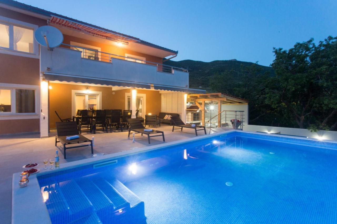 Villa Ivano With Sea&Mountain View Kaštel Stari Екстериор снимка