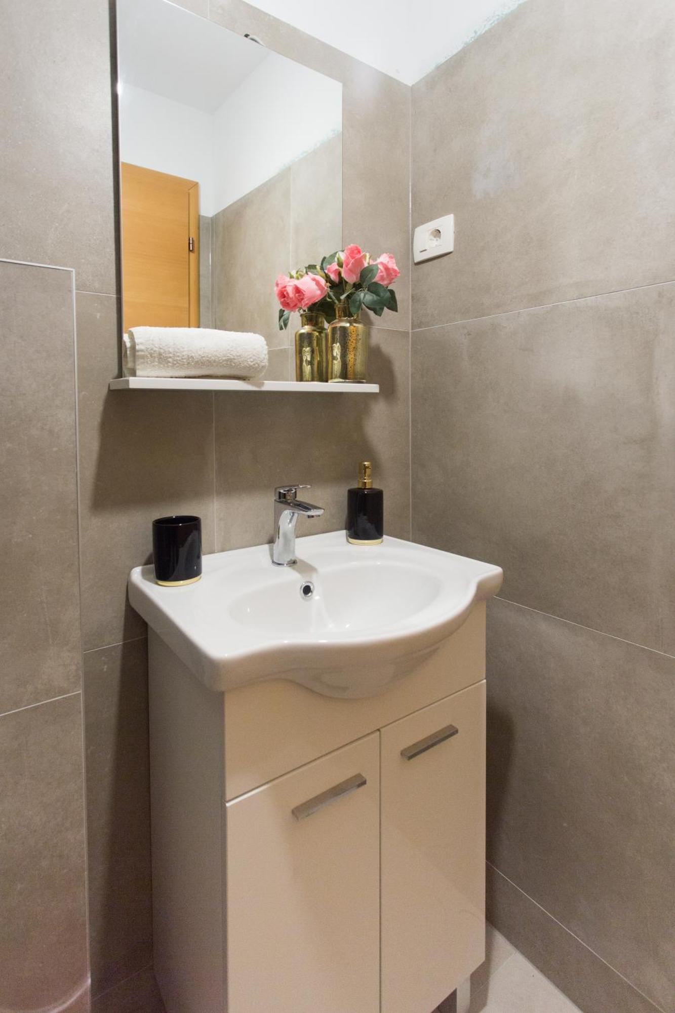 Villa Ivano With Sea&Mountain View Kaštel Stari Екстериор снимка