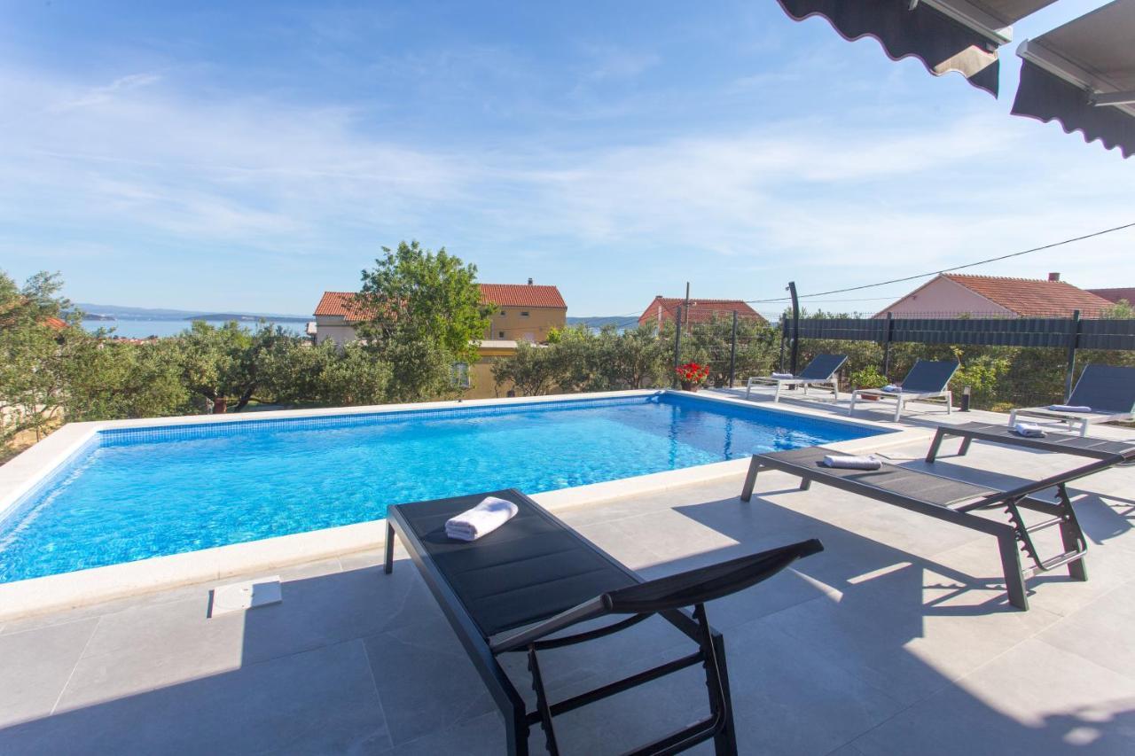 Villa Ivano With Sea&Mountain View Kaštel Stari Екстериор снимка