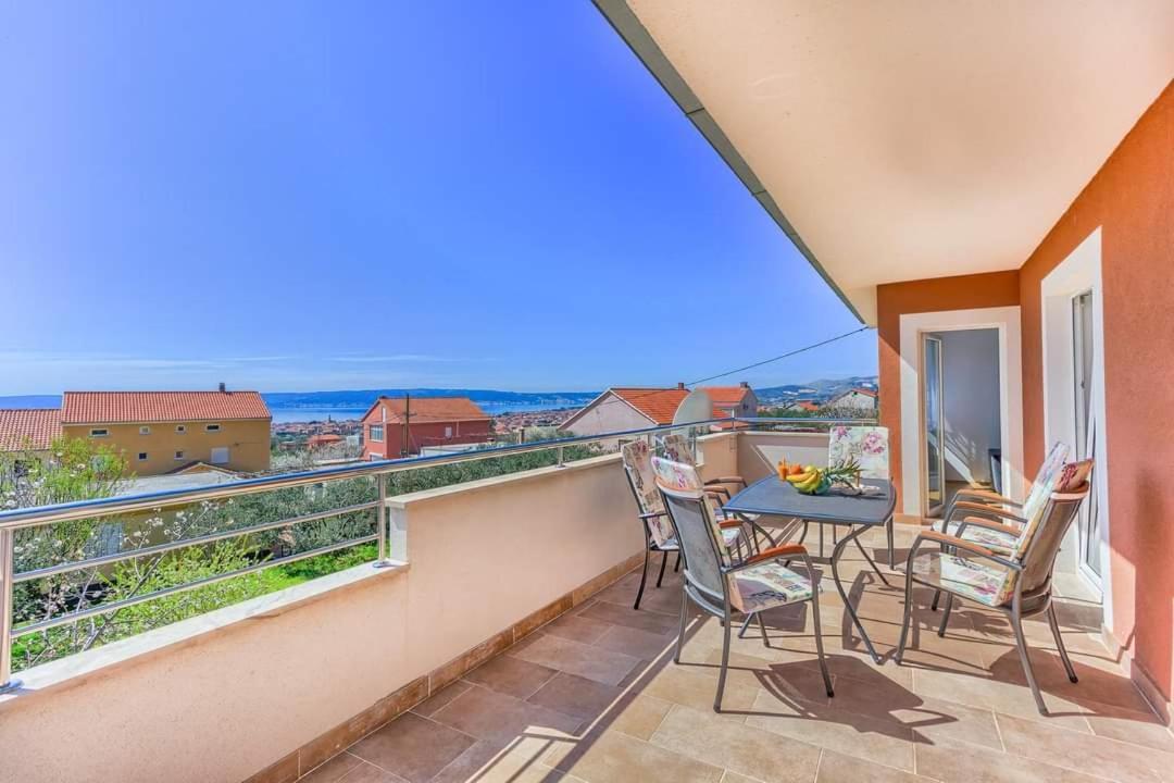 Villa Ivano With Sea&Mountain View Kaštel Stari Екстериор снимка